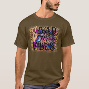Camiseta Má Bruxa Venta Mão de Paz Bruxas de Halloween