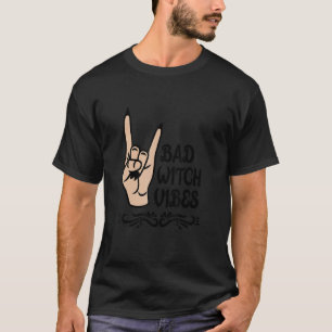 Camiseta Má Bruxa Víbe Legal Mão de Bruxa de Halloween