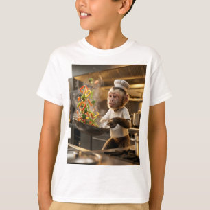 Camiseta Macaco Chef Animado Cozinhando Frango ao Molho com