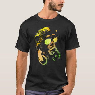 Camiseta Macaco Chimpancé Com Óculos De Sol E Fones De Ouvi