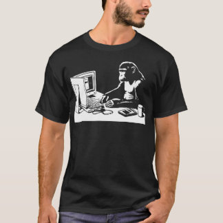 Camiseta macaco no computador