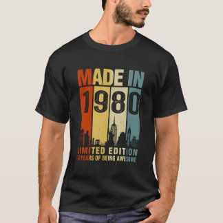 Camiseta Made In 1980 43 Years Of Being Awesome