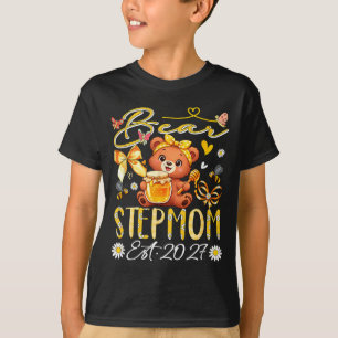 Camiseta Madrasta Est 2027 Laço Floral Dia das Mães Urso