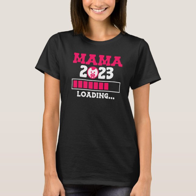 Camiseta Mãe 2023 bebê grávida de menina esperando (Frente)