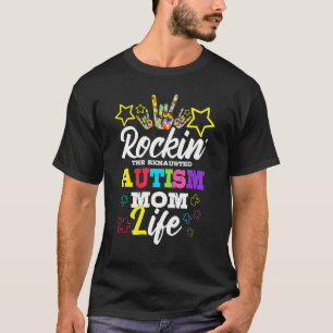 Camiseta Mãe Autista Balançando A Vida Cansada de Mãe Autis