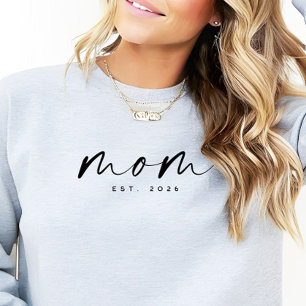 Camiseta “Mãe” com Data de Estabelecimento em Letr
