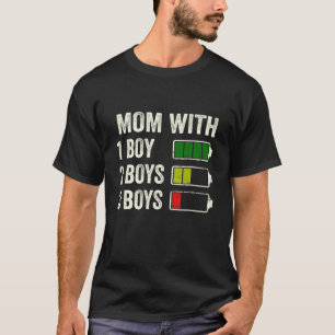 Camiseta Mãe com três rapazes com bateria vazia Dia de as m
