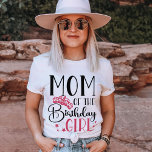 Camiseta Mãe da Matança Personalizada de Esquadrão de Rapar<br><div class="desc">Procurando uma camisa de aniversário que fará sua festa terminar? Olhe só as camisas da nossa equipe de aniversário! Estas camisetas de na moda são perfeitas para qualquer festa de aniversário do dia fora. Nossas camisas combinam um presente de excelente para seus amigos e família, e podem ser vestidas juntas...</div>