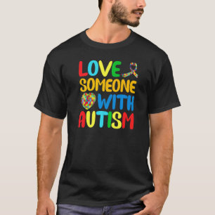 Camiseta Mãe de Autista Eu Amo Alguém com Autismo Conscient
