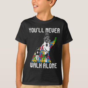 Camiseta Mãe de Autista Você Nunca Andará Sozinha Apoio Aut