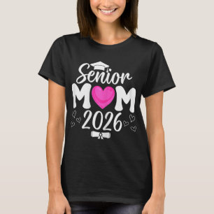 Camiseta Mãe de Formanda 2026 Gorro Rosa Coração Orgulhosa
