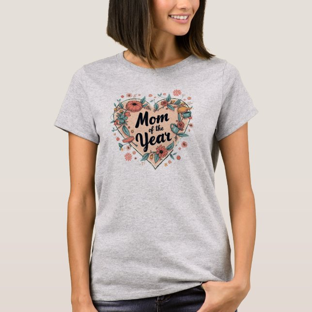 Camiseta Mãe do Ano Design de Coração Floral (Frente)