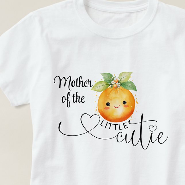 Camiseta Mãe do Pequeno Círculo Citrino Laranja (Mother of the little cutie baby shower shirt.)