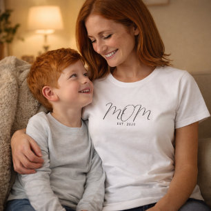 Camiseta Mãe Estabelecida em Letra Preta