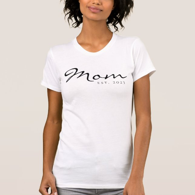 Camiseta Mãe Estabelecida em Letra Preta (Frente)