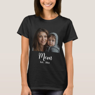 Camiseta Mãe Estabelecida em Rótulo Moderno Preto