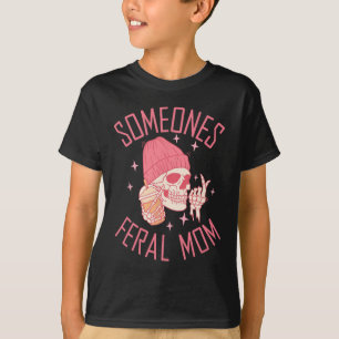 Camiseta Mãe Feral de Alguém Esqueleto de Halloween