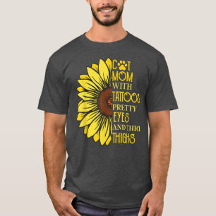 Camiseta Mãe Gato com Tatuagens Olhos Bonito E Coxas Espess