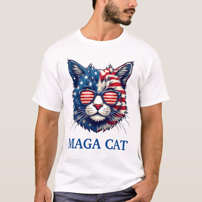 Camiseta MAGA Cat Presidente Trump American Flag Patriótico (Frente)