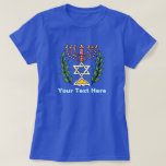 Camiseta Magen Persa David Menorah<br><div class="desc">Esta imagem foi adaptada de um antigo azulejo judeu persa e apresenta uma menorah com um Magen David (Estrela de David) enquadrado por ramos de oliveira. As imperfeições da imagem original pintada à mão foram preservadas.</div>