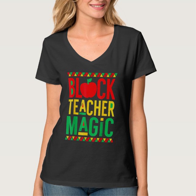Camiseta Magia de Professores Pretos do Mês da História Neg (Frente)