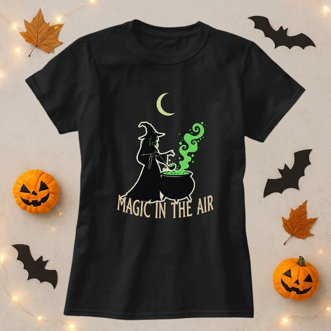 Camiseta Magia na Bruxa do Halloween do Ar (Criador carregado)