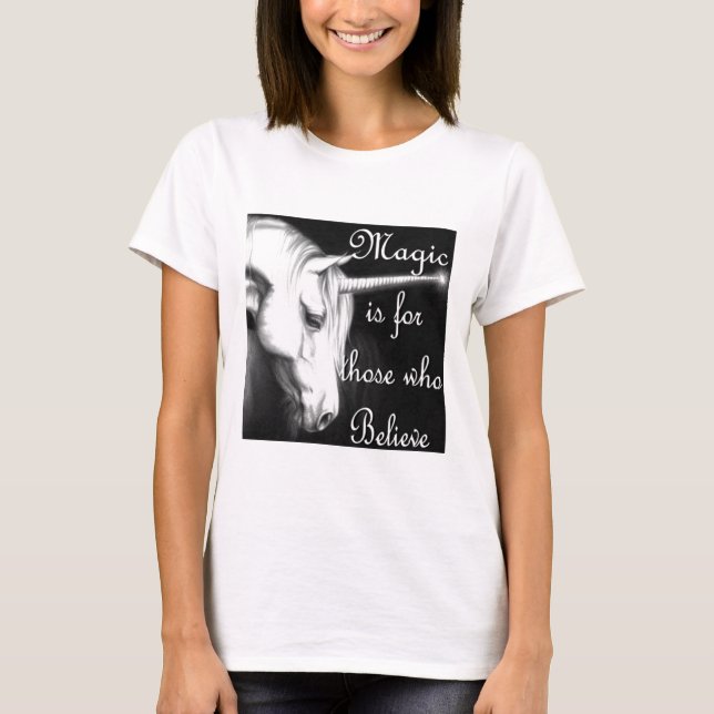 Camiseta Mágica do unicórnio (Frente)