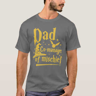 Camiseta Magical Dad Manager of Mischief Birthday Family Ma