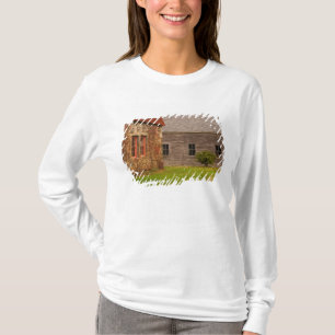 Camiseta Maine, Antigo edifício de pedra e celeiro de madei