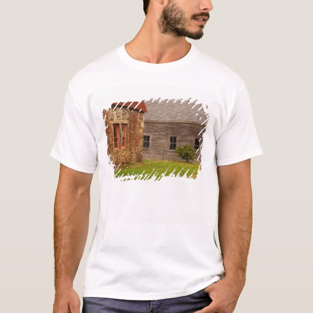 Camiseta Maine, Antigo edifício de pedra e celeiro de madei (Frente)