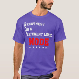 Camiseta Maior Em Um Modo De Nível Diferente Chave Superior