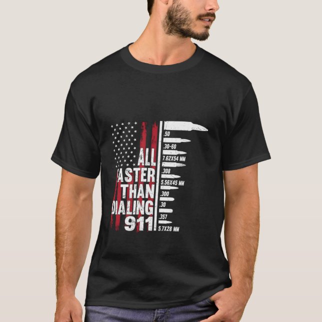 Camiseta Mais Rápido Do Que Discar A Arma De Bandeira Ameri (Frente)