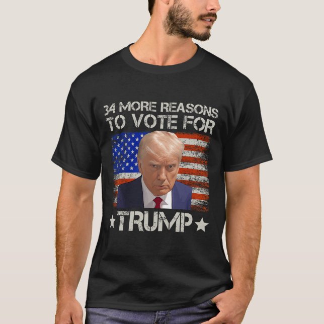 Camiseta  Mais Razões Para Votar No Trump  (Frente)