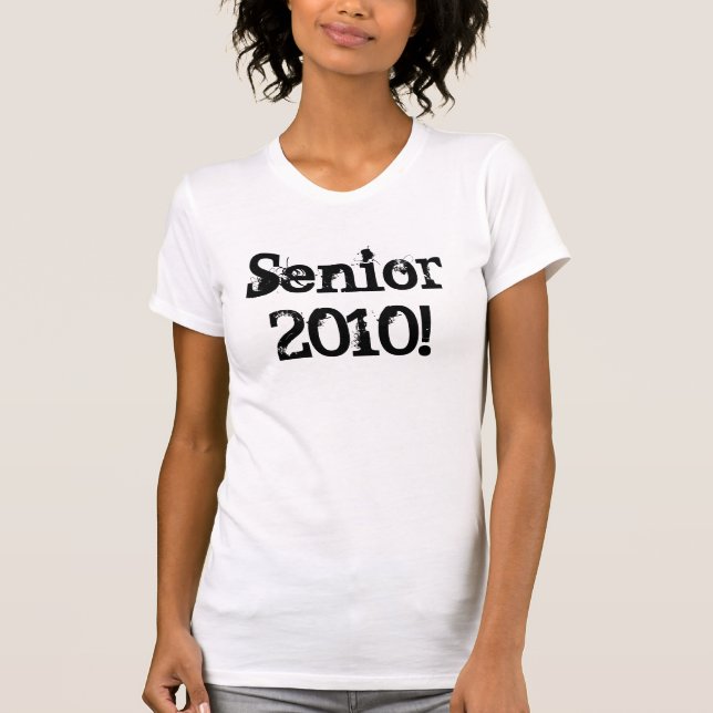 Camiseta Mais velho 2010! (Frente)