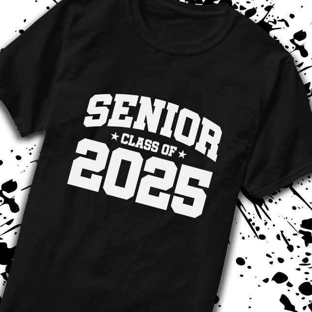 Camiseta Mais velho ano 2025 - Graduação escolar - Classe d (Count down to graduation with our classic, commemorative Senior Class of 2025 t-shirt! -Teemixer)