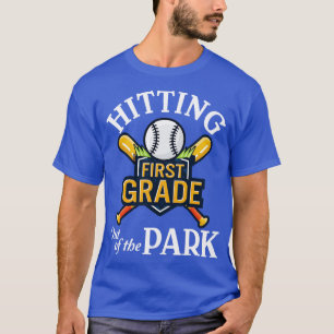 Camiseta Mais velho Do Jogador De Beisebol Atingindo O Prim