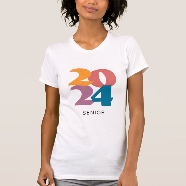 Camiseta Mais velho para Graduação de Vibes Retroativa 2024 (Frente)