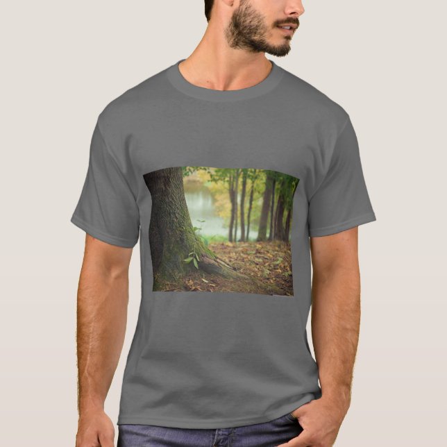 Camiseta Majestic Tree Silhouette Tee (Frente)