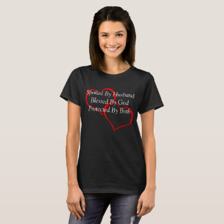 Camiseta Maldito Por Marido, Abençoado Por Deus