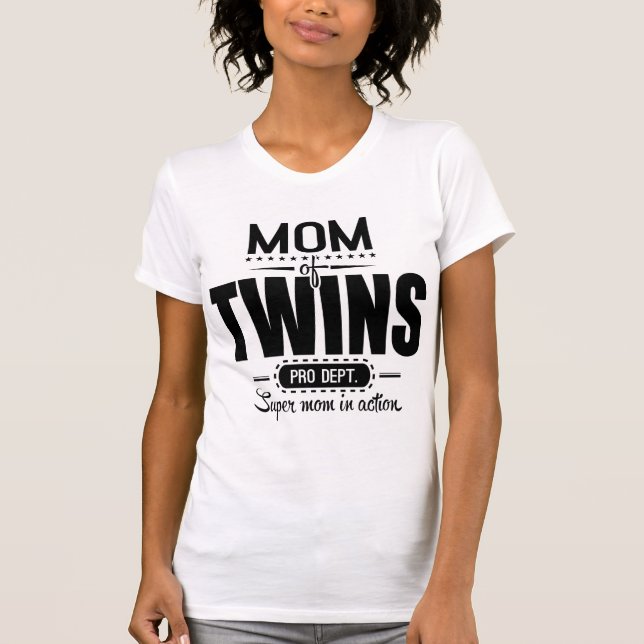 Camiseta Mamã dos gêmeos pro Serviço Super Mamã na ação (Frente)