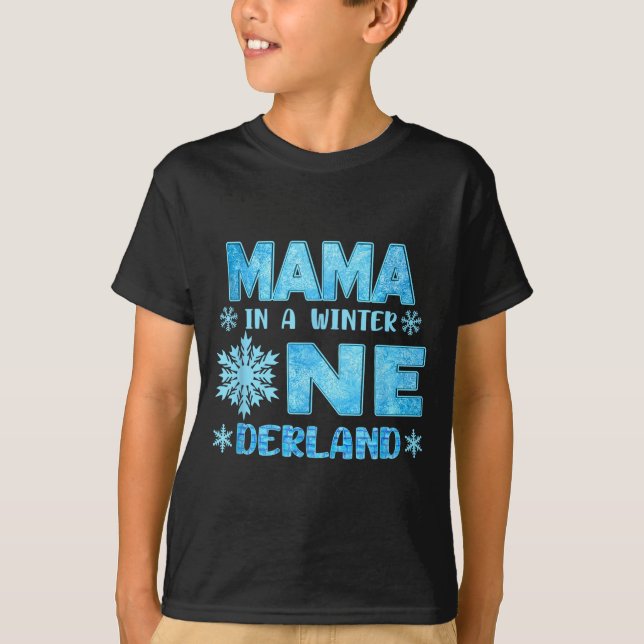 Camiseta Mama In A Winter Onederland Bday Girl Sweet Snowfl (Frente)