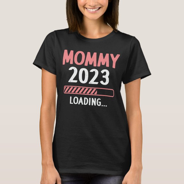 Camiseta Mamãe 2023 Carregando Futuro Engraçado Nova Mãe Pa (Frente)