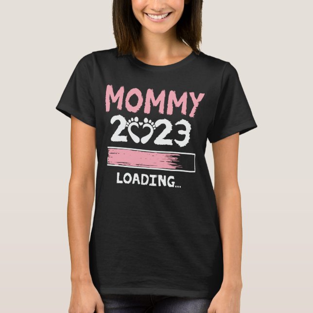 Camiseta Mamãe 2023 Carregando Futuro Engraçado Nova Mãe Pa (Frente)