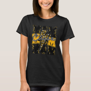 Camiseta Mamãe anima mamãe animadora jogando futebol animad