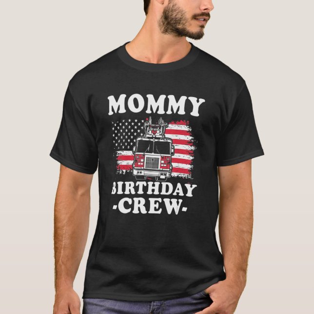 Camiseta Mamãe Aniversário Navio Bombeiro Americano Bandeir (Frente)