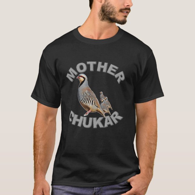 Camiseta Mamãe Chukar Engraçada Caçando Mosca de Aves Retro (Frente)