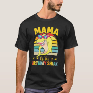 Camiseta Mamãe Da Família Shark Birthday Que Corresponde À 