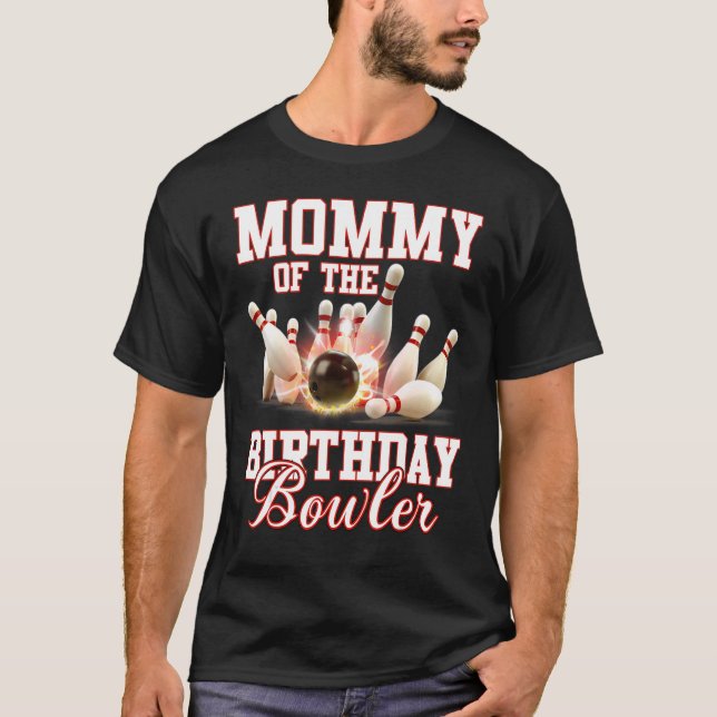 Camiseta Mamãe De Festas De Boliches Do Aniversário Bowler (Frente)