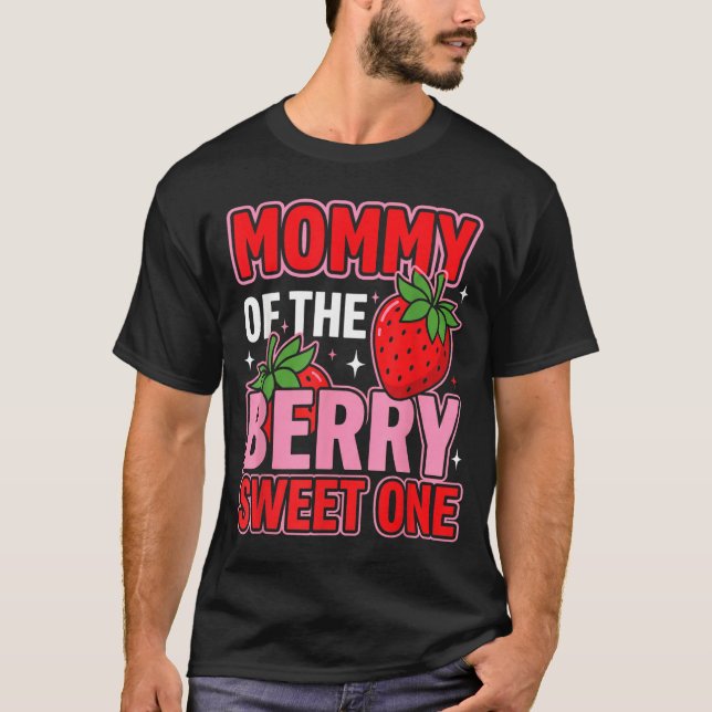 Camiseta Mamãe Do Doce Morango 1º Aniversário (Frente)