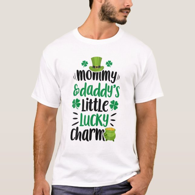 Camiseta Mamãe e Pai Pequeno Charme Sortudo São Patricinhos (Frente)